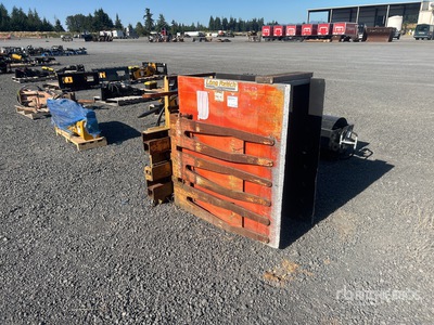 48 in Forklift Squeeze Attachment