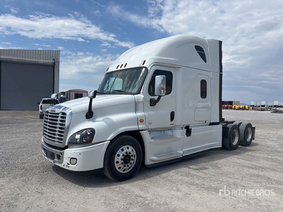 2016 Freightliner Cascadia 125 6x4 T/A Sleeper Truck Tractor