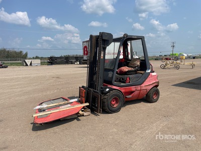 1993 Linde H30D03 2400 lb Forklift (Inoperable)