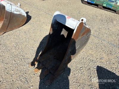 16 in Digging Excavator Bucket