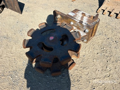 Entek 12 in Ruedas de compactación