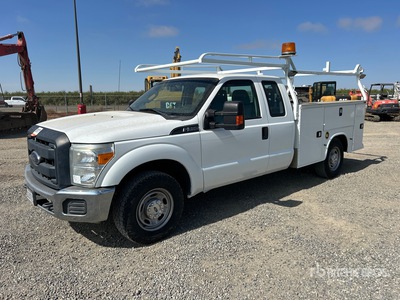 2016 Ford F-350 XL 4x2 Extended Cab Pickup