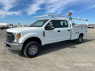 2017 Ford F-350 XL 4x4 Crew Cab Pickup