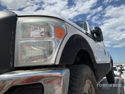 2013 Ford F-250 4x4 Crew Cab Pickup