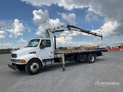 1996 IMT 1295 11300 lb Articulated Boom on 2005 Sterling M6500 Acterra 4x2 Camion con Grua / Boom Truck