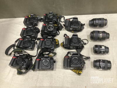 (11) Digital Cameras, (2) Macro Lenses & (2) Camera Lenses