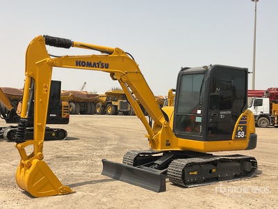 2022 Komatsu PC58-8 حفارة صغيرة