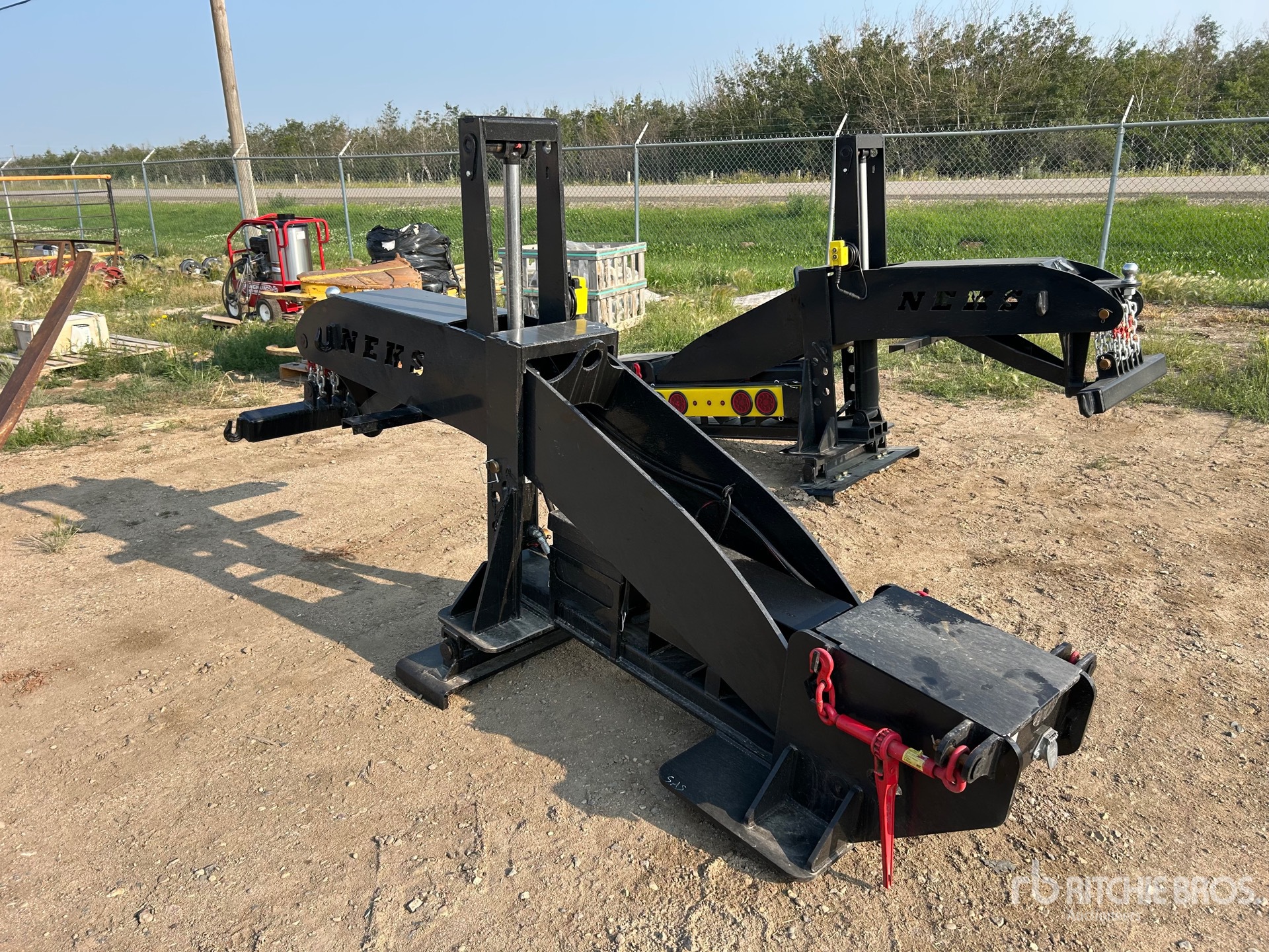 2025 Neks Fifth Wheel Wrecker Attachment