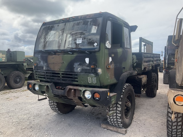 1998 Stewart & Stevenson M1078 LMTV 4x4 Cargo Truck