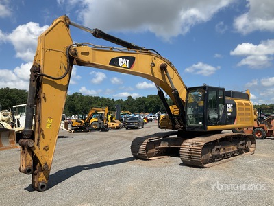 2015 Cat 349F L 油圧ショベル
