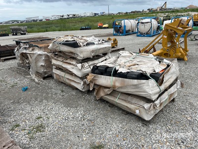 Cat Pipe Layer Shoes fits PL83 - 6 pallets جنازير (Unused) - Fits Cat PL83