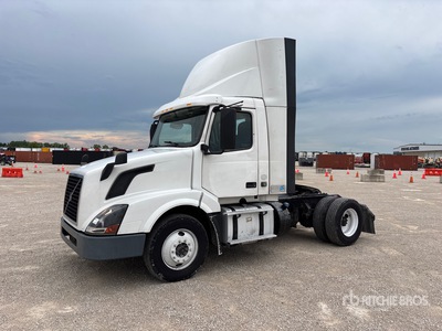 2016 Volvo VNL42T 4x2 S/A Day Cab Truck Tractor