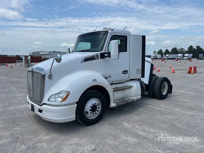 2015 Kenworth T680 4x2 Tracteur routier