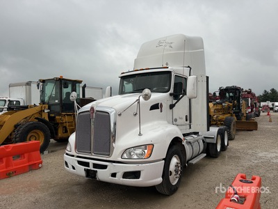 2013 Kenworth T660 6x4 T/A Day Cab Truck Tractor