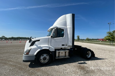 2016 Volvo VNL42T 4x2 Tracteur Routier