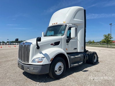 2016 Peterbilt 579 4x2 S/A Day Cab Truck Tractor