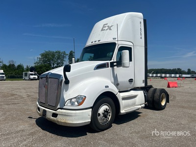 2015 Kenworth T680 4x2 Tracteur Routier