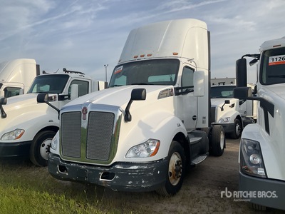 2016 Kenworth T680 4x2 S/A Day Cab Truck Tractor