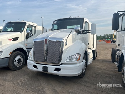2014 Kenworth T680 4x2 S/A Day Cab Truck Tractor (Inoperable)