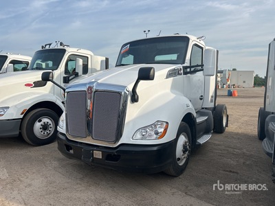 2016 Kenworth T680 4x2 S/A Day Cab Truck Tractor