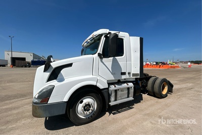 2016 Volvo VNL42T 4x2 Tracteur Routier