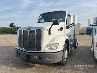 2016 Peterbilt 579 4x2 S/A Day Cab Truck Tractor