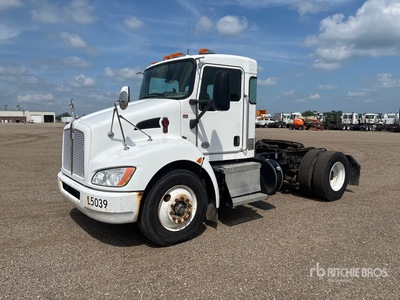2016 Kenworth T370 4x2 S/A Day Cab Truck Tractor