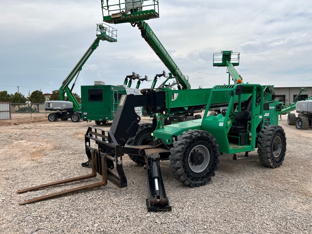 2017 JLG/SkyTrak 10042