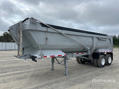 2013 Manac 25 ft 6 in T/A Tipping Trailer