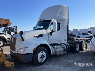 2016 Peterbilt 579 6x4 Ciągnik siodłowy T/A z kabiną dzienną (Inoperable)