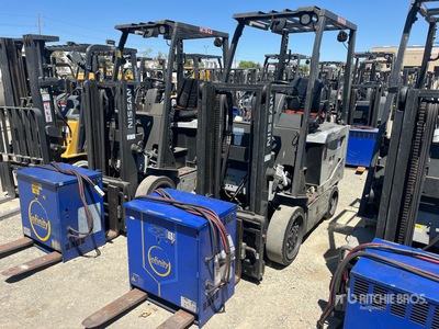 2012 Nissan BXC40 4000 lb Montacargas Eléctrico