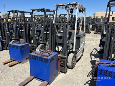 2015 Nissan BXC40 4000 lb Montacargas Eléctrico