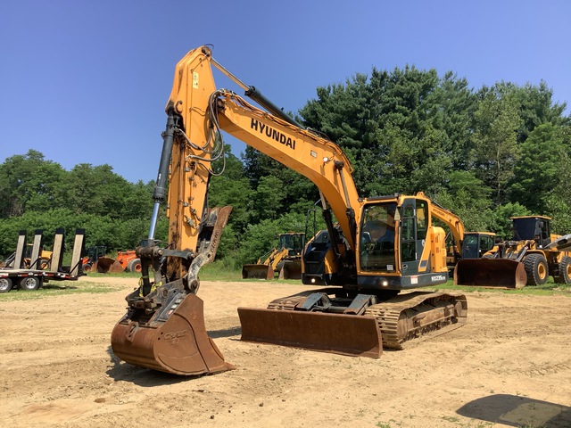 2018 Hyundai HX235LCR Tracked Excavator