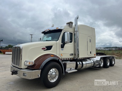 2020 Peterbilt 567 8x4 Heavy Haul Tracteur routier couchette