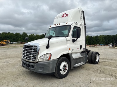 2016 Freightliner Cascadia 125 4x2 Day Cab Truck Tractor