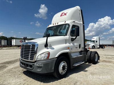 2016 Freightliner Cascadia 125 4x2 Cabina per trattore stradale 2 assi