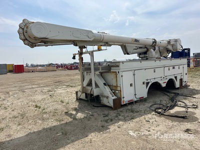 Altec AM55E Bucket Truck Body Divers