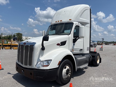 2018 Peterbilt 579 4x2 Day Cab Truck Tractor