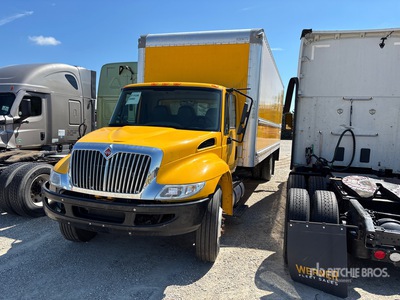 2019 International Durastar 4300 4x2 Van Truck