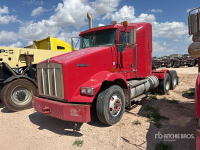 2010 Kenworth T800 6x4 تراكتور شاحنة كابينة النوم (ثنائية المحور)