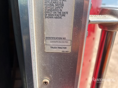 2011 Kenworth T800 6x4 T/A Sleeper Truck Tractor