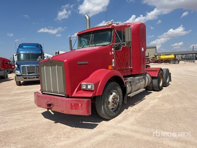 2011 Kenworth T800 6x4 تراكتور شاحنة كابينة النوم (ثنائية المحور)