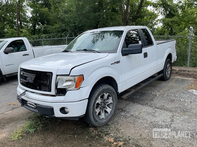 2014 Ford F-150 STX 4x4 Extended Cab بيك اب