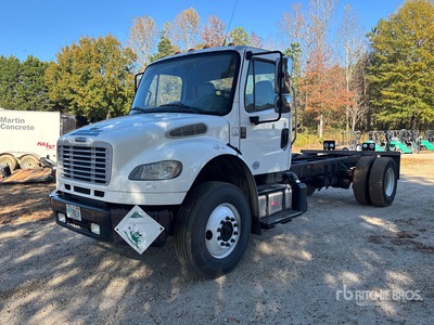 2016 Freightliner M2 106 4x2 Kabina i podwozie