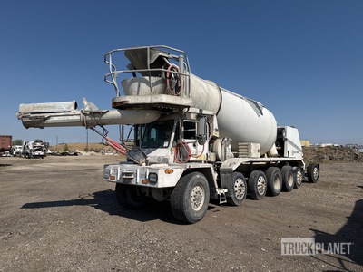 2005 Oshkosh S-2146 14x6 Front Discharge Mixer Truck