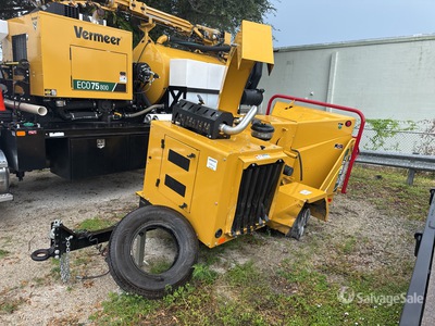 2025 Vermeer BC1000XL Tow-Behind Déchiqueteuse de bois (Inoperable)
