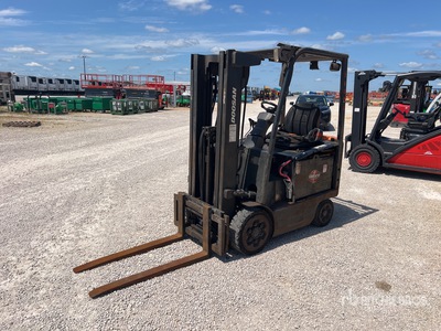 Doosan BC25S-7 4300 lb Carretilla Elevadora Eléctrica