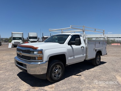 2015 Chevrolet Silverado 2500HD 4x2 Utility Truck