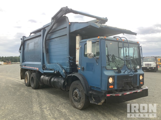 WASTE COLLECTION TRUCK 2004 MACK HEIL