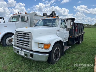 1996 Ford F850 Flatbed Truck
